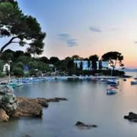 Terrasse Plein Sud, Deux Doubles 公寓 *