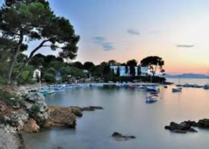 Terrasse Plein Sud, Deux Doubles Апартаменты *