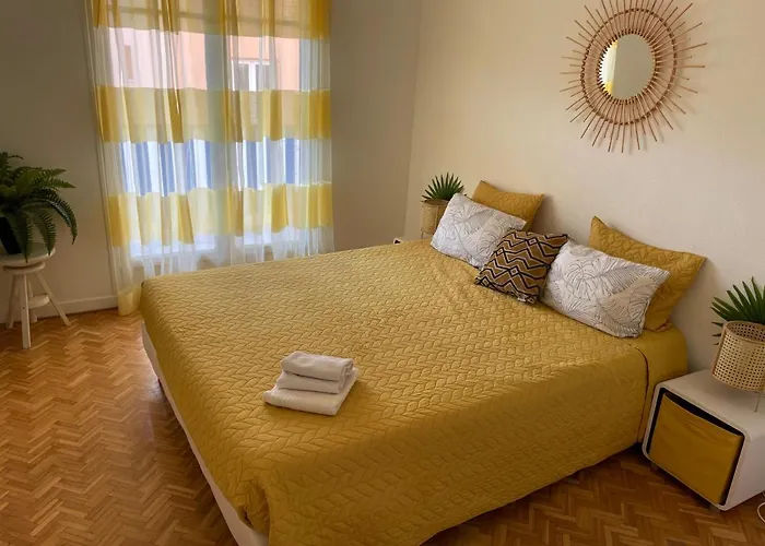 Terrasse Plein Sud, Deux Doubles Антиб